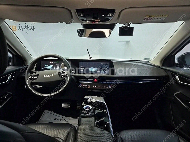 EV6 중고 EV6 중고차 흰색 2023년식 44,000km 롱레인지 어스 가성비 좋은 중고차--7